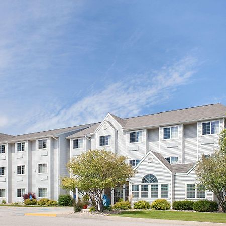 Microtel Inn And Suites Clear Lake Exterior foto