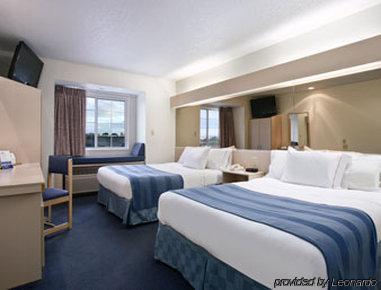 Microtel Inn And Suites Clear Lake Habitación foto